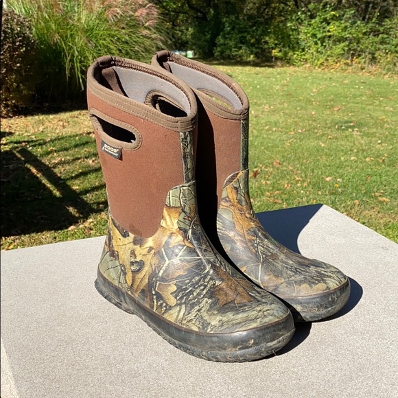 boys bogs size 6